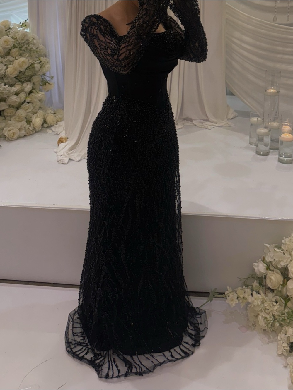 Elegant Black Long Lace Sleeve Evening Gown